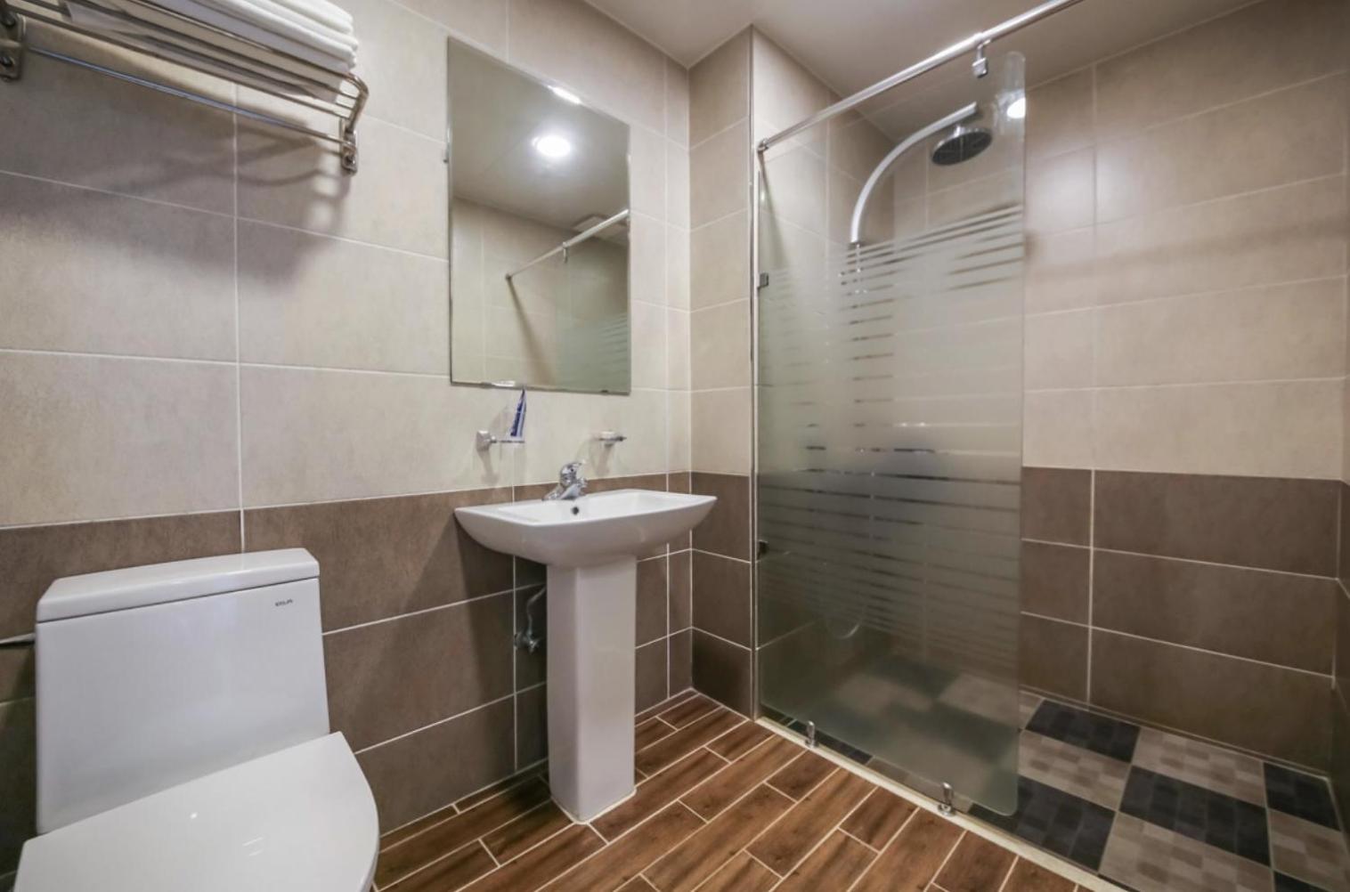 Rex Hotel Согвипхо Экстерьер фото
