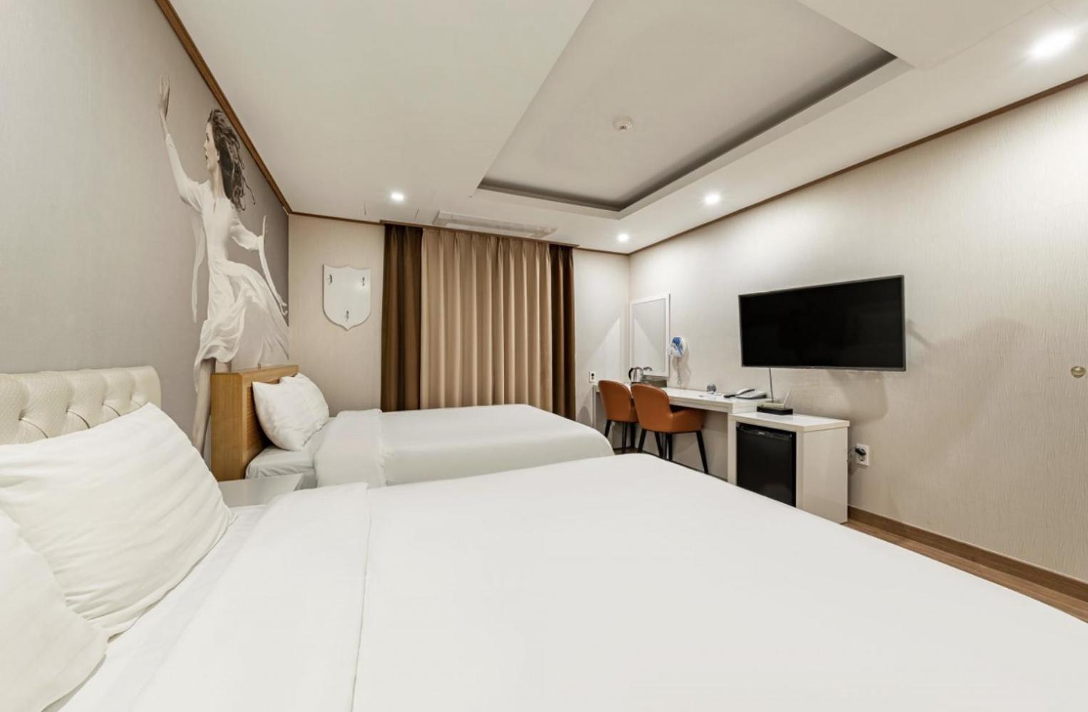 Rex Hotel Согвипхо Экстерьер фото