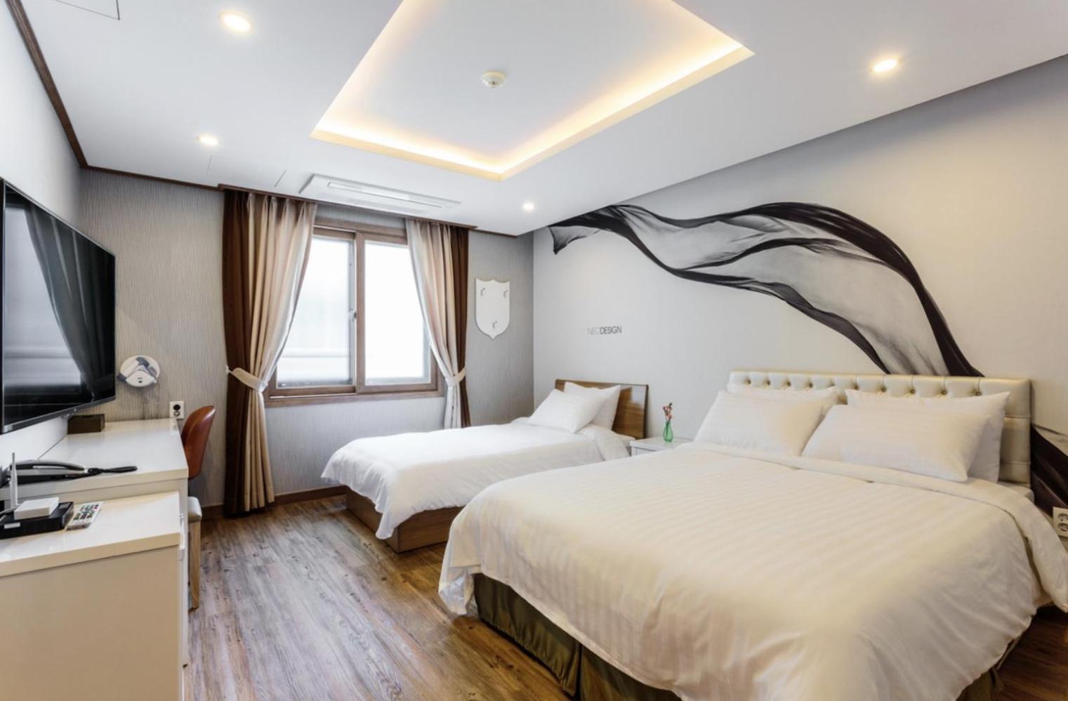 Rex Hotel Согвипхо Экстерьер фото