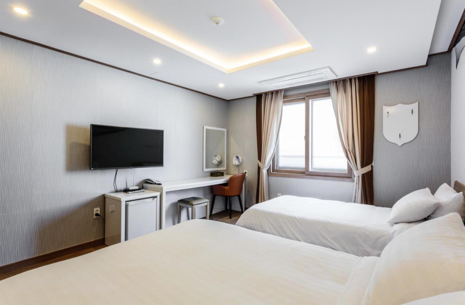 Rex Hotel Согвипхо Экстерьер фото