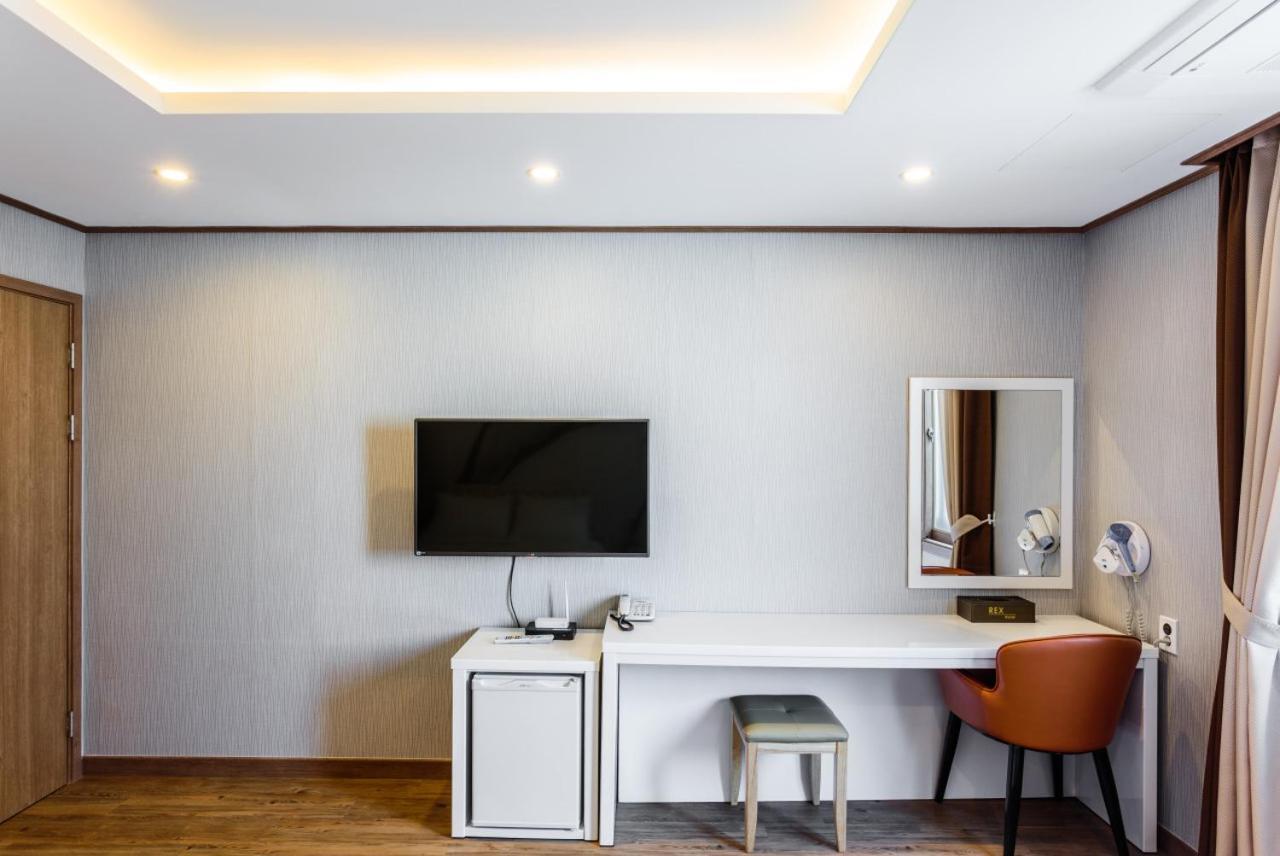 Rex Hotel Согвипхо Экстерьер фото